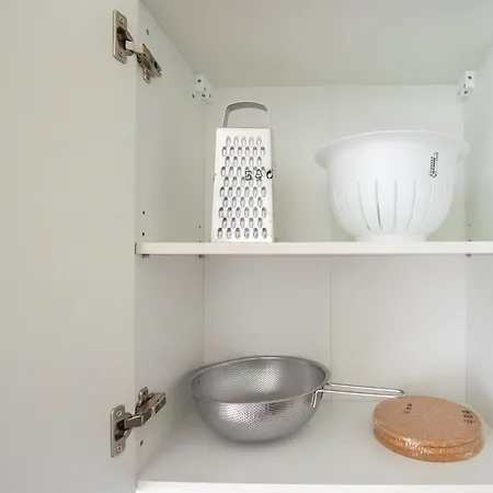 Raj Living - Monteurwohnungen - 3 Schlafzimmer - Kueche - Balkon - Waschmaschine - 25 Min Zur Messe Dus