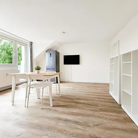 Raj Living - Monteurwohnungen - 3 Schlafzimmer - Kueche - Balkon - Waschmaschine - 25 Min Zur Messe Dus Apartment *